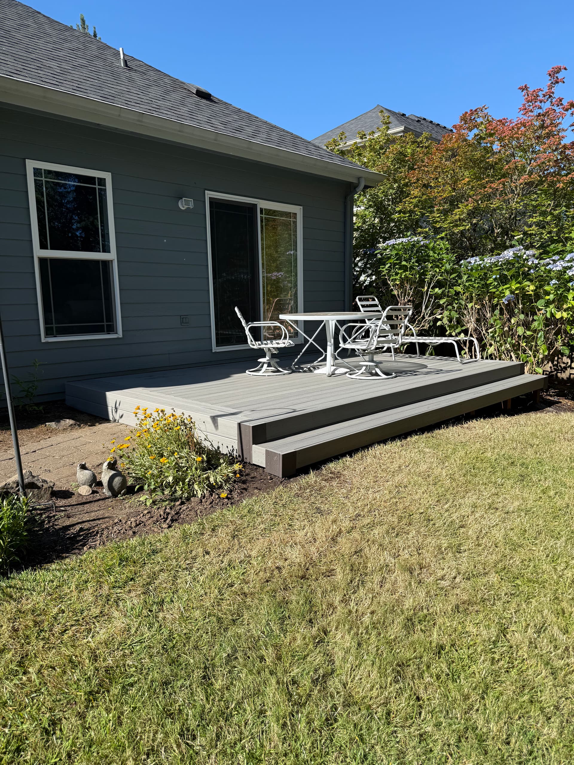 Gallery photos for Old Rotting Deck Replaced With a Clean TimberTech Composite Install: Image #2