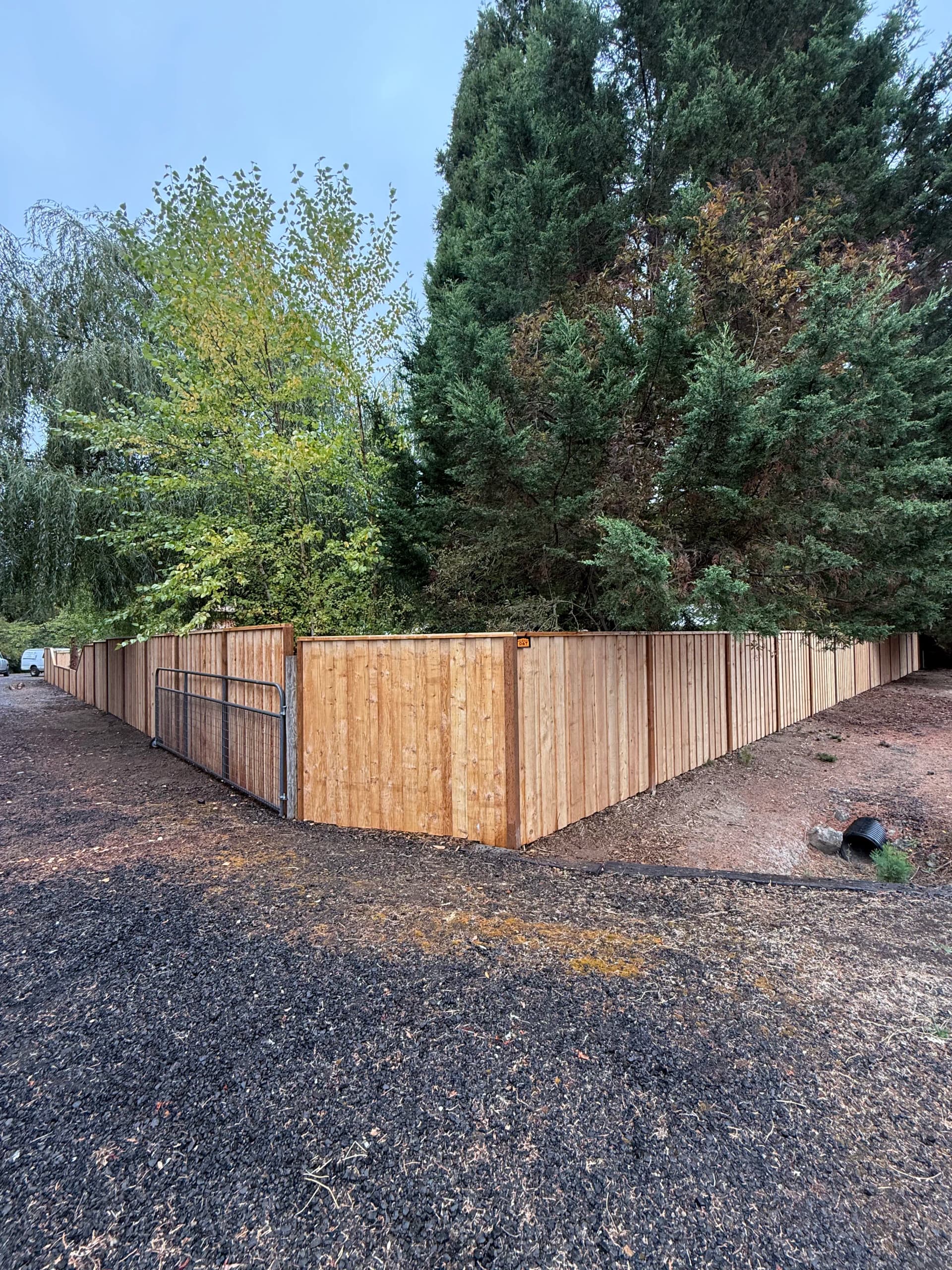 Gallery photos for Cedar Fence Installation Built to Last and Look Good Doing It: Image #1