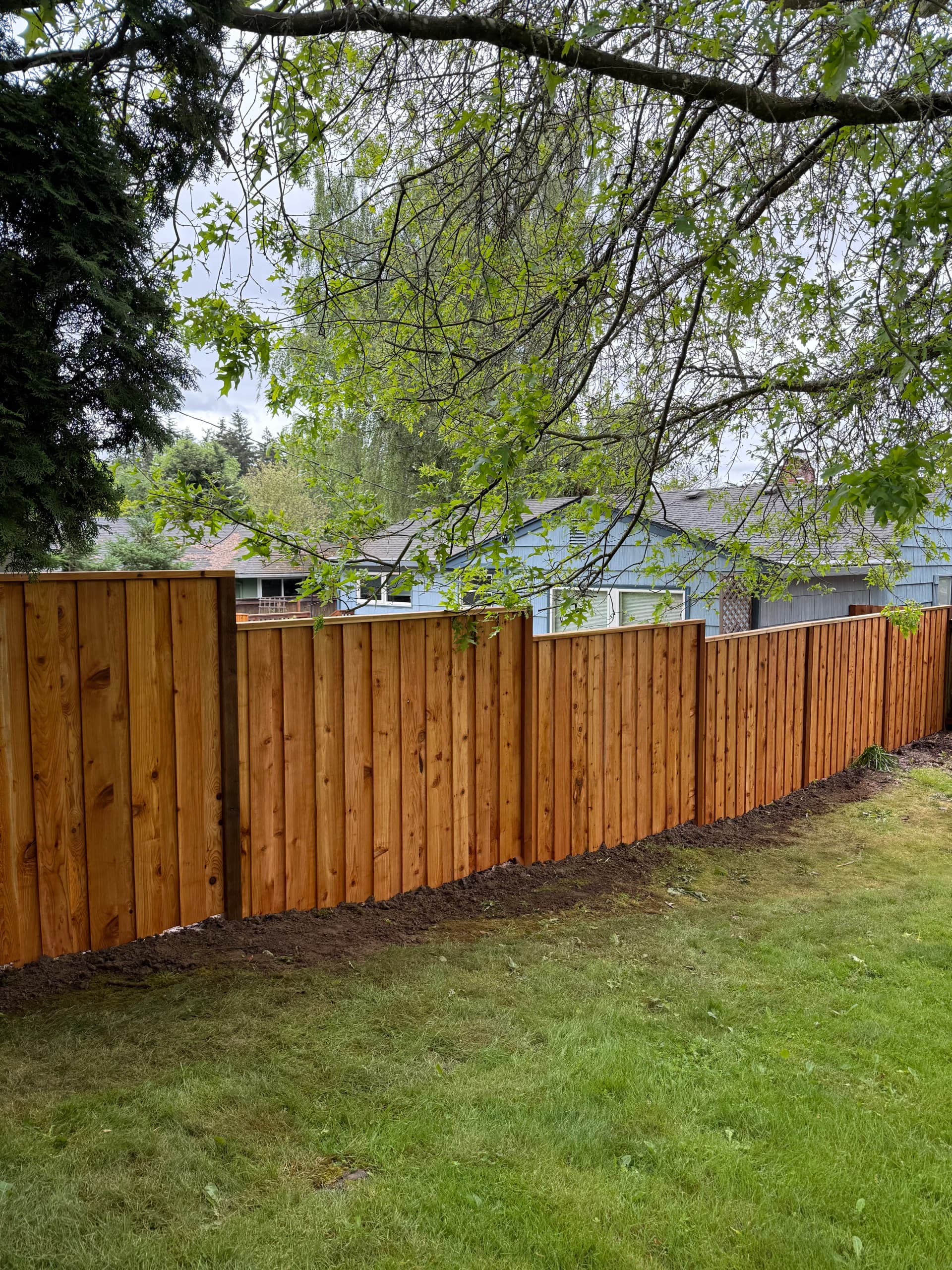 Gallery photos for Stepped vs. Contoured Cedar Fencing - Which One is Right for Your Yard?: Image #1