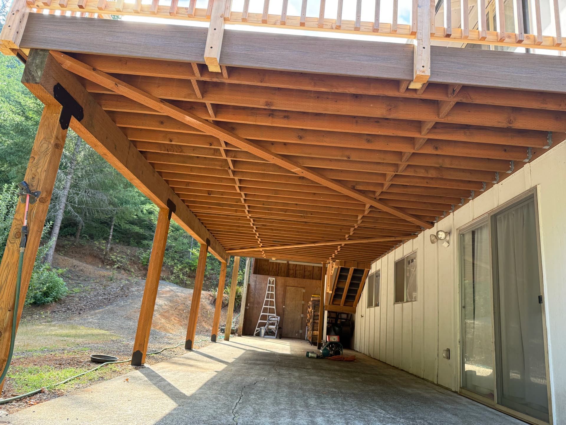 Gallery photos for Rotted Deck Gets a Full Composite and Cedar Upgrade: Image #4