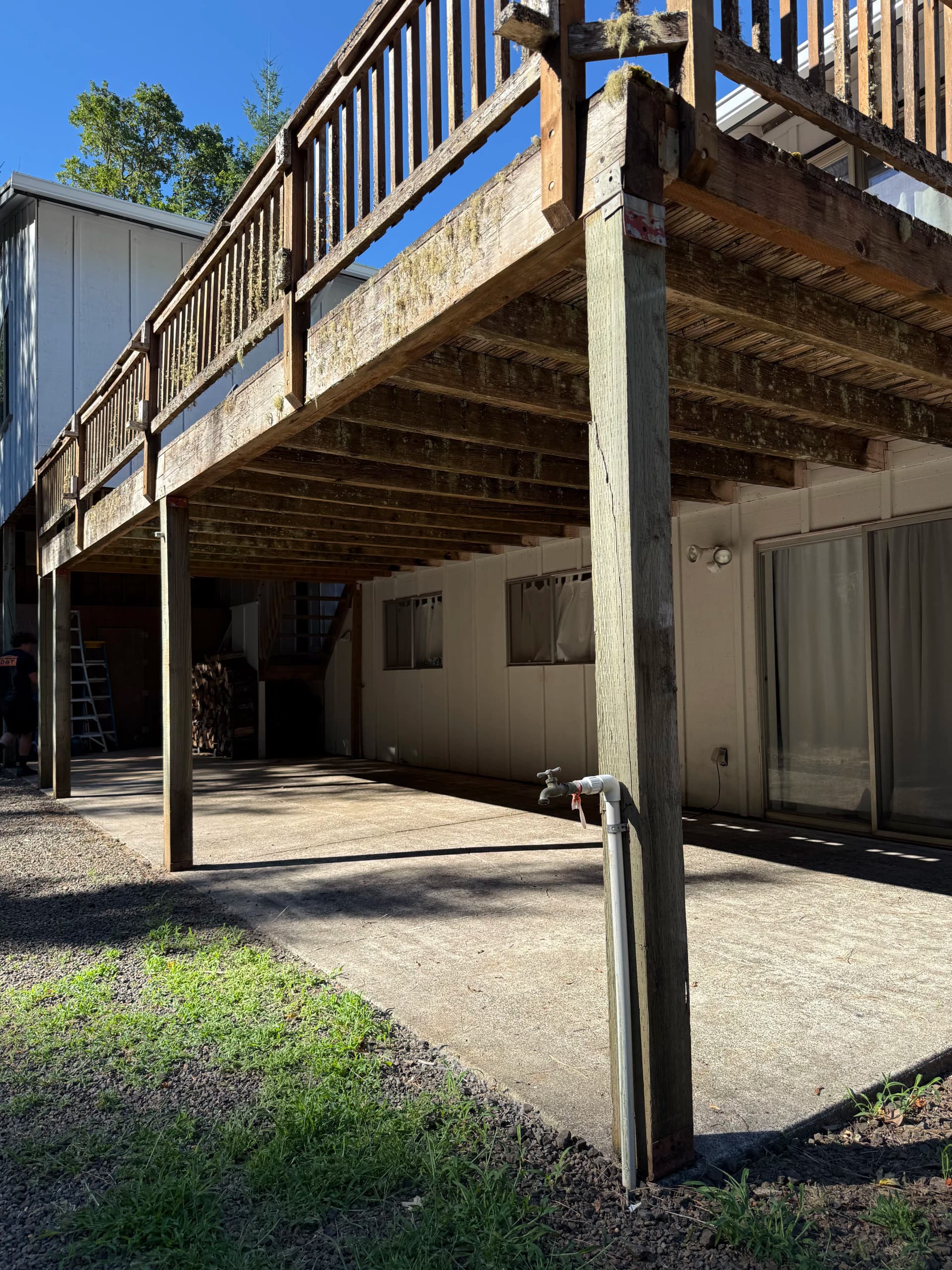 Gallery photos for Rotted Deck Gets a Full Composite and Cedar Upgrade: Image #2