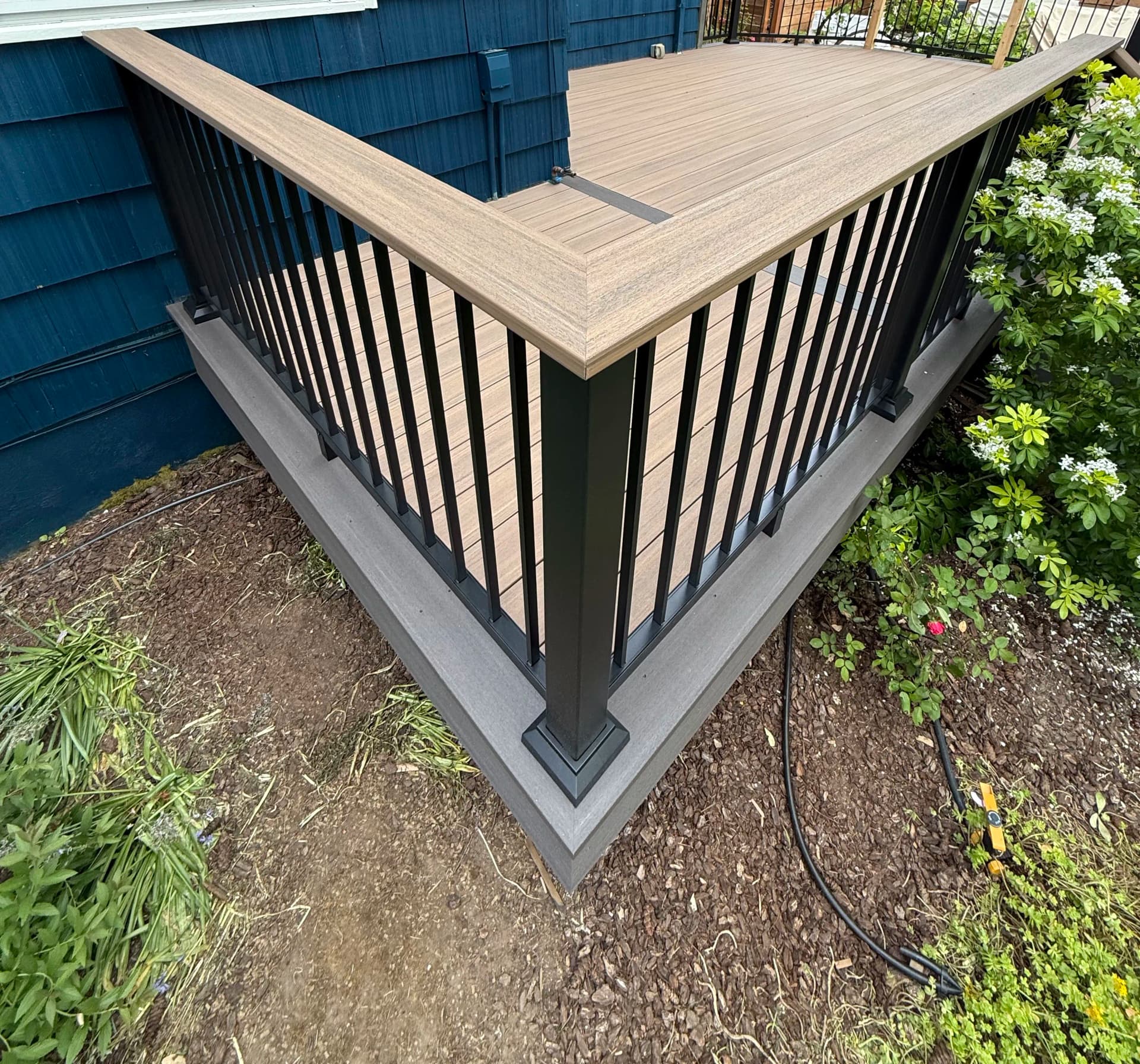 Why a Cocktail Railing Belongs on Your Next Deck
