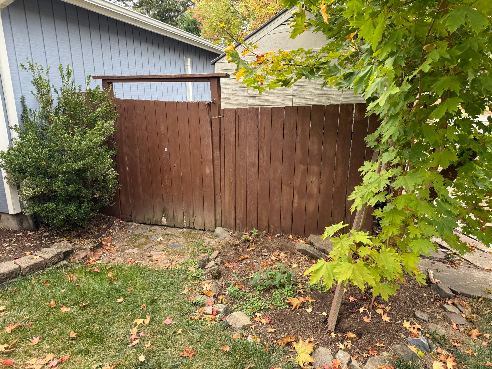 Gallery photos for Fresh Cedar Board-Over-Board Fence Replacement in Portland: Image #3